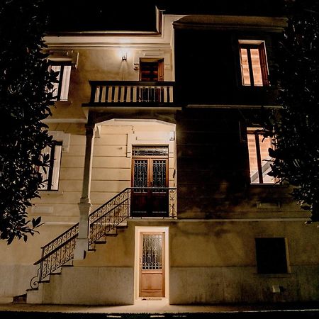 Naboo Verona Luxury Suites Bagian luar foto