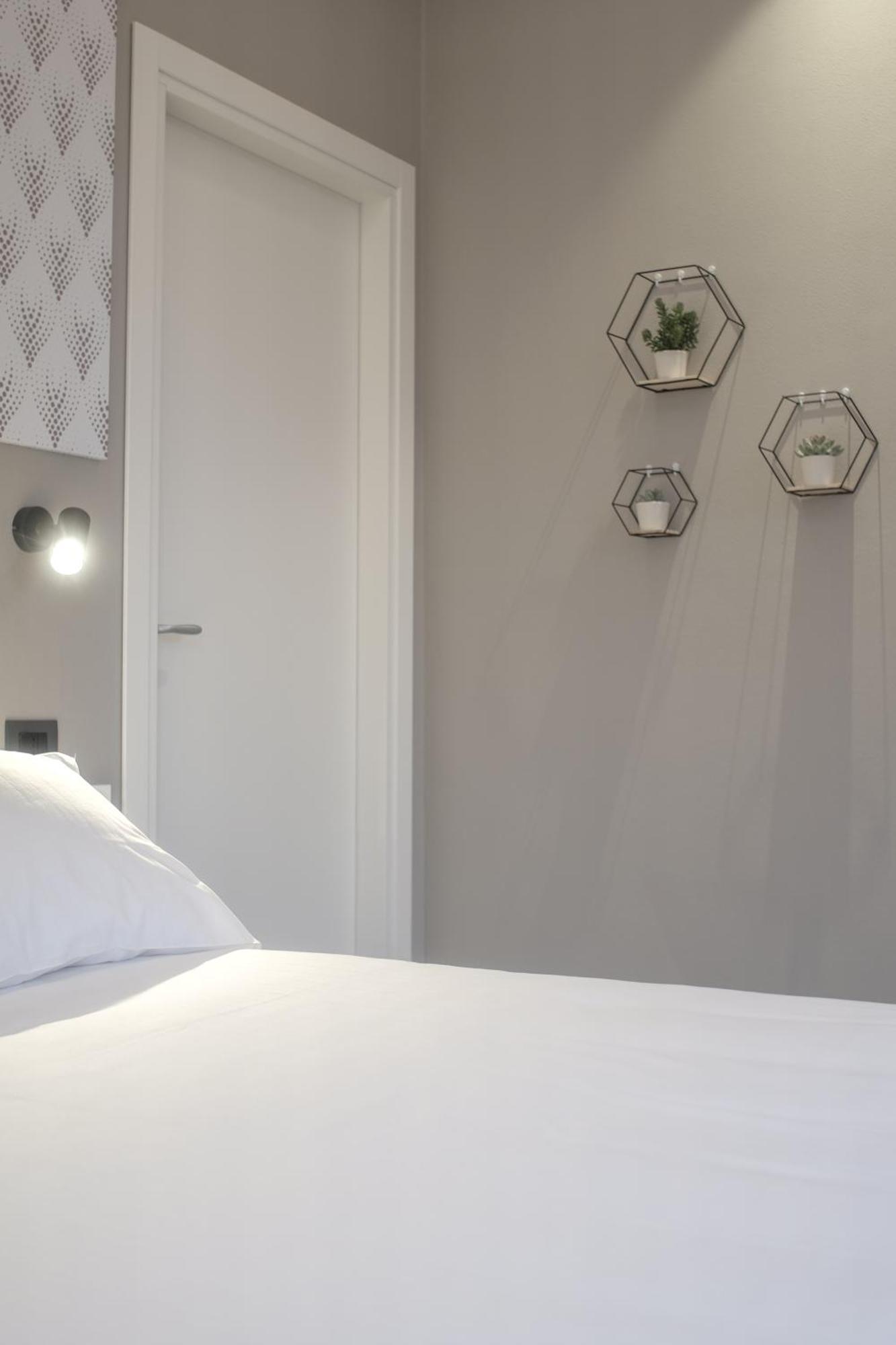 Naboo Verona Luxury Suites Bagian luar foto
