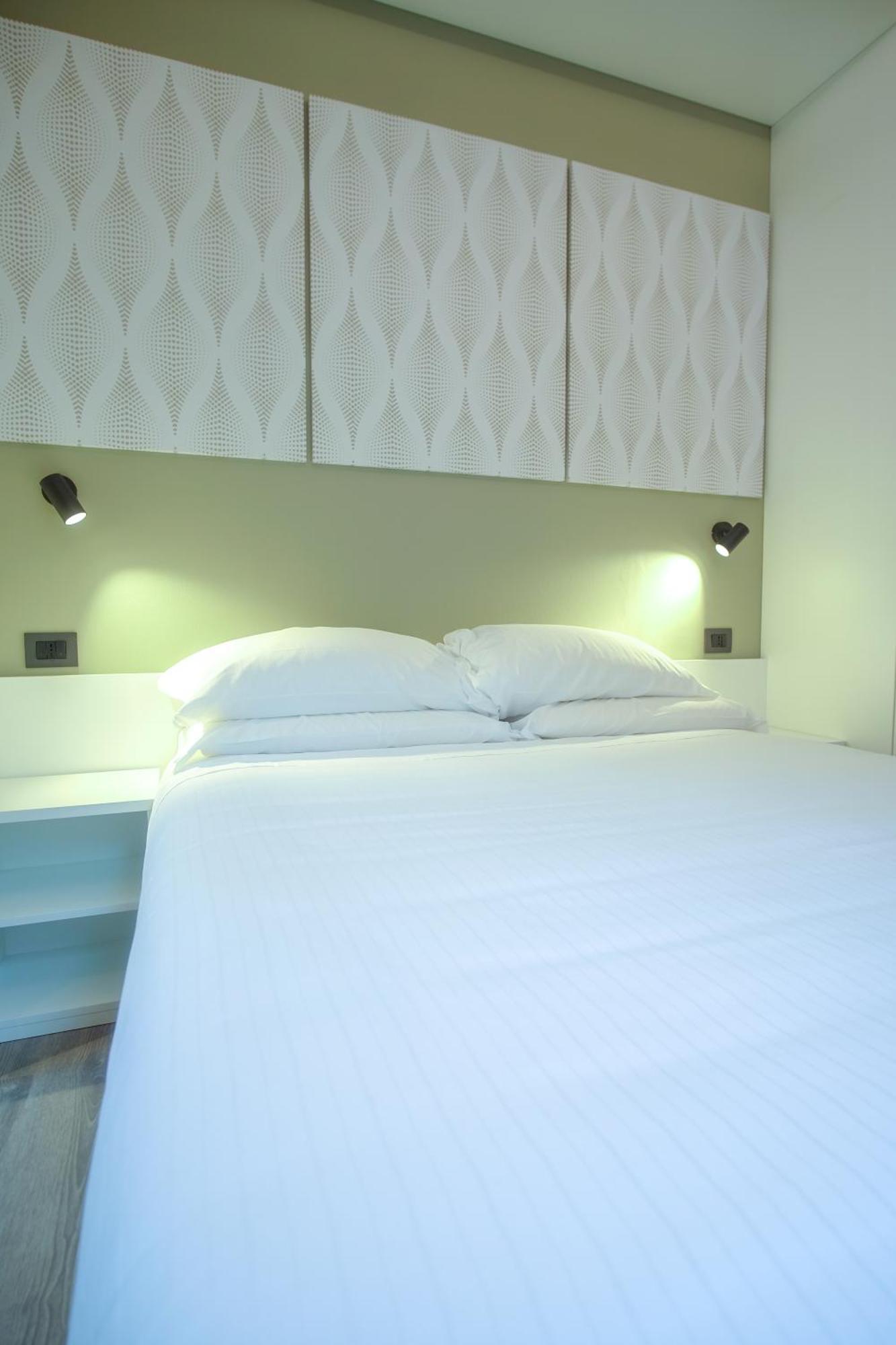 Naboo Verona Luxury Suites Bagian luar foto