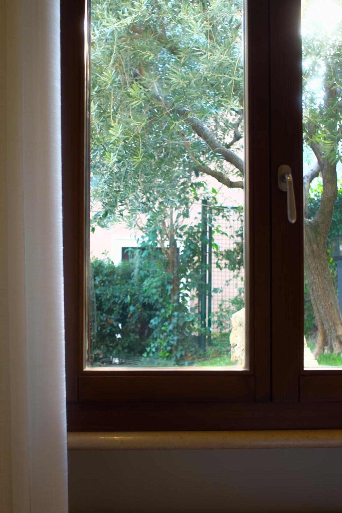 Naboo Verona Luxury Suites Bagian luar foto
