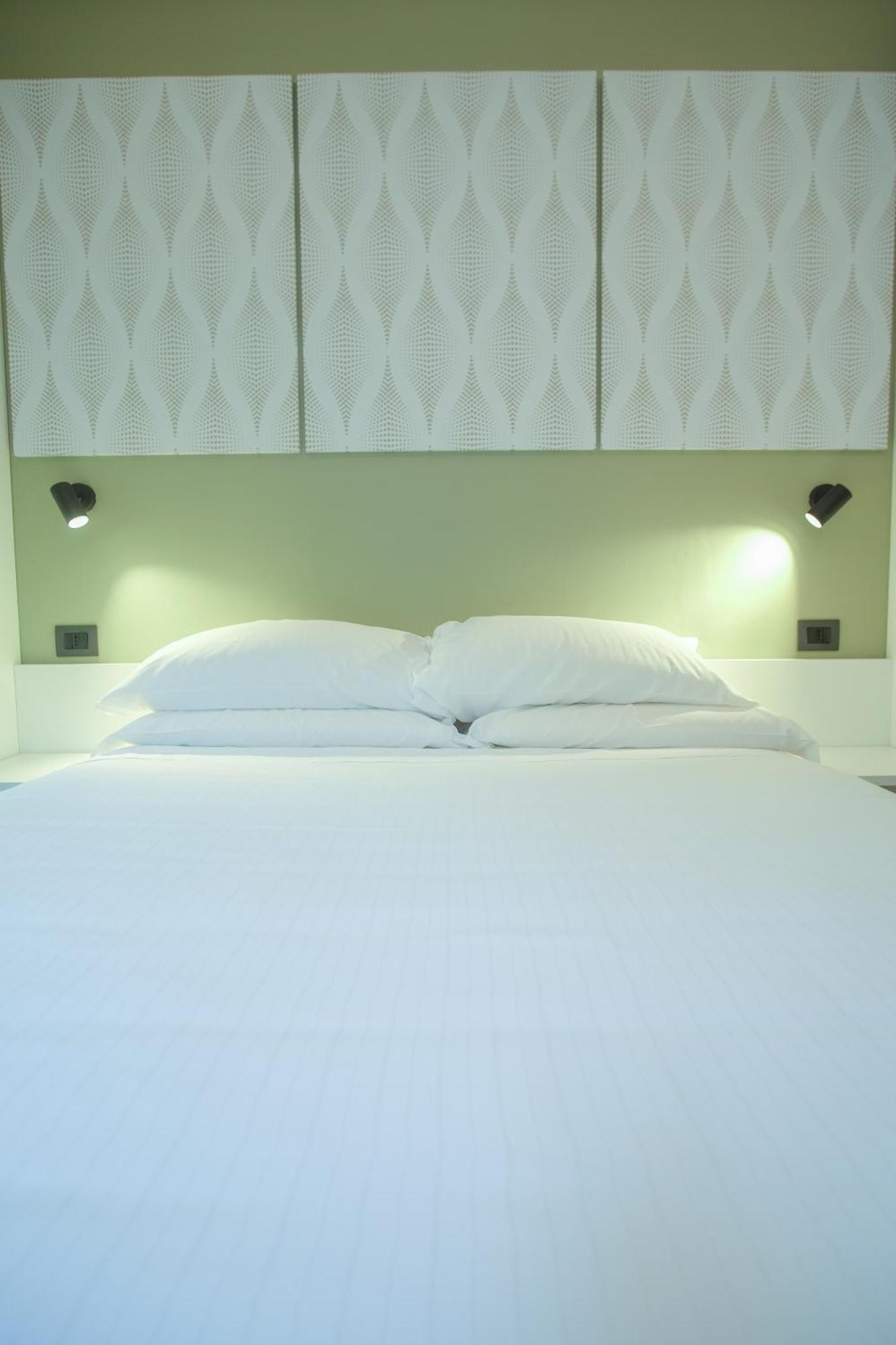 Naboo Verona Luxury Suites Bagian luar foto