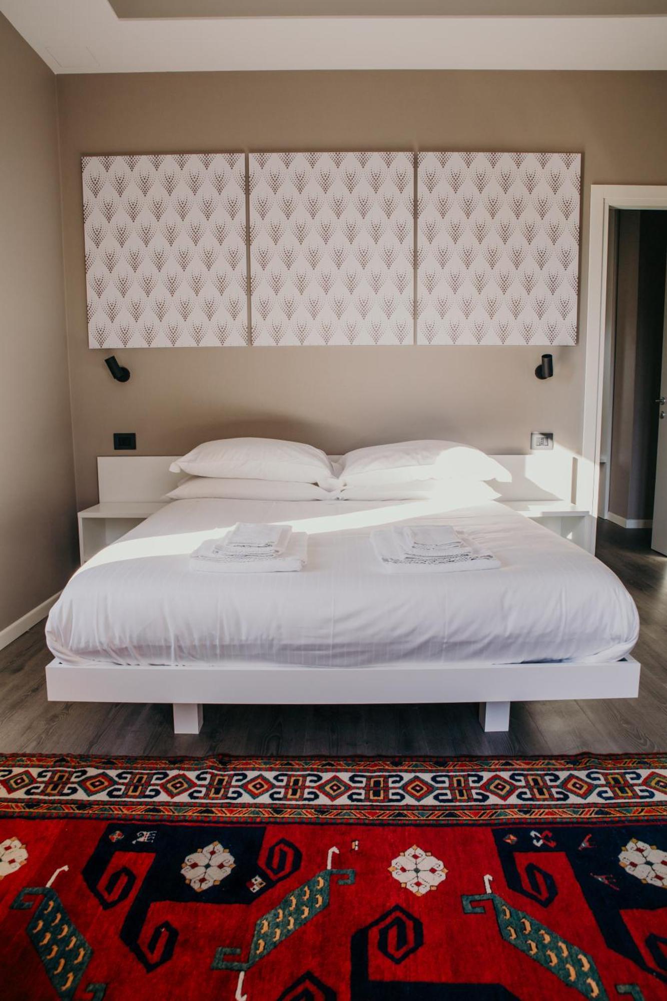 Naboo Verona Luxury Suites Bagian luar foto