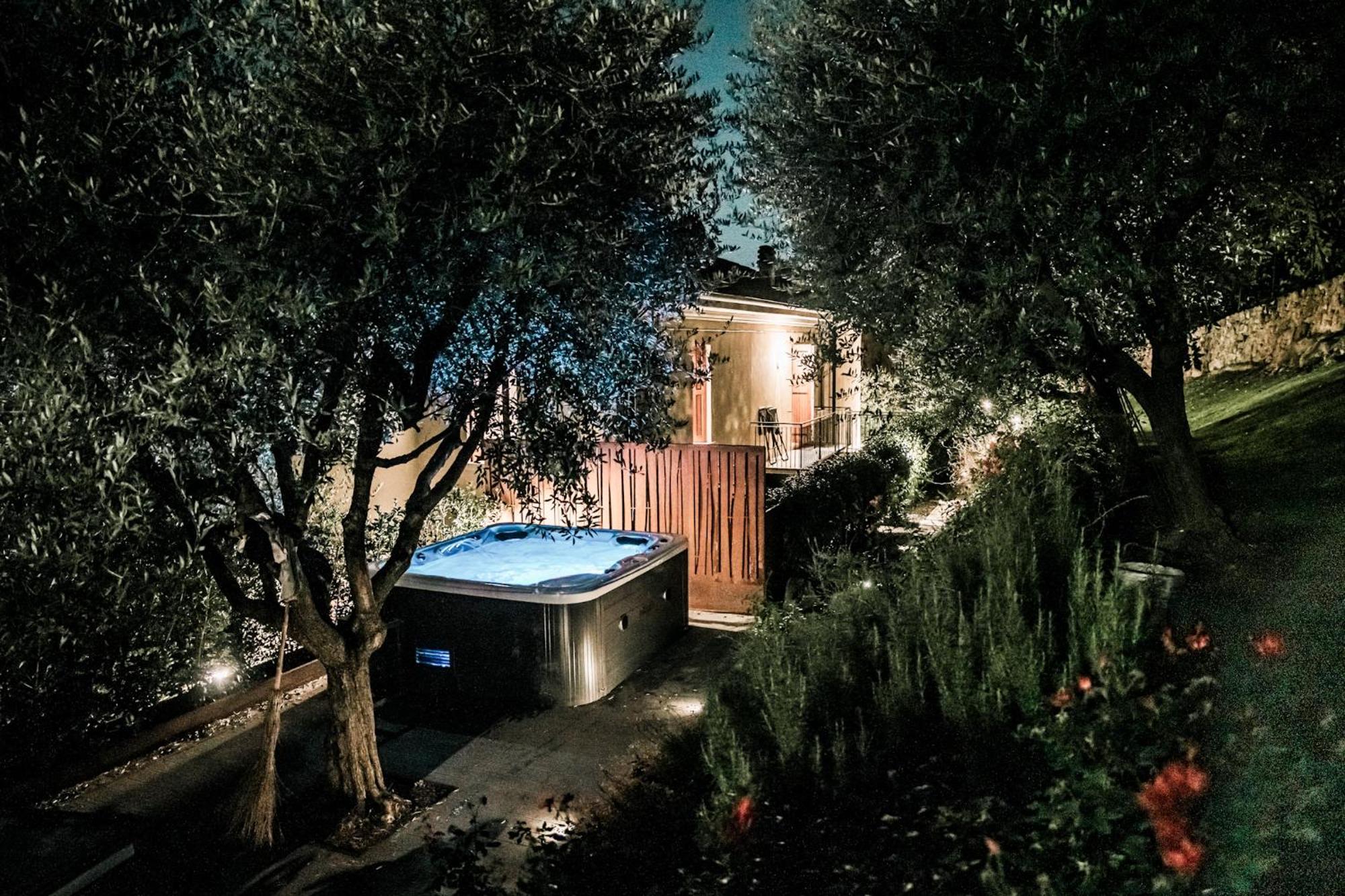 Naboo Verona Luxury Suites Bagian luar foto